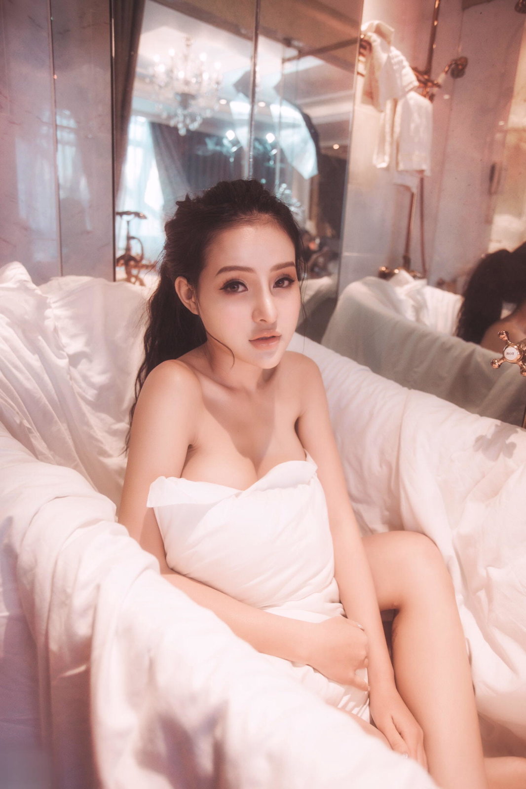 ảnh nude ngân 98 2023