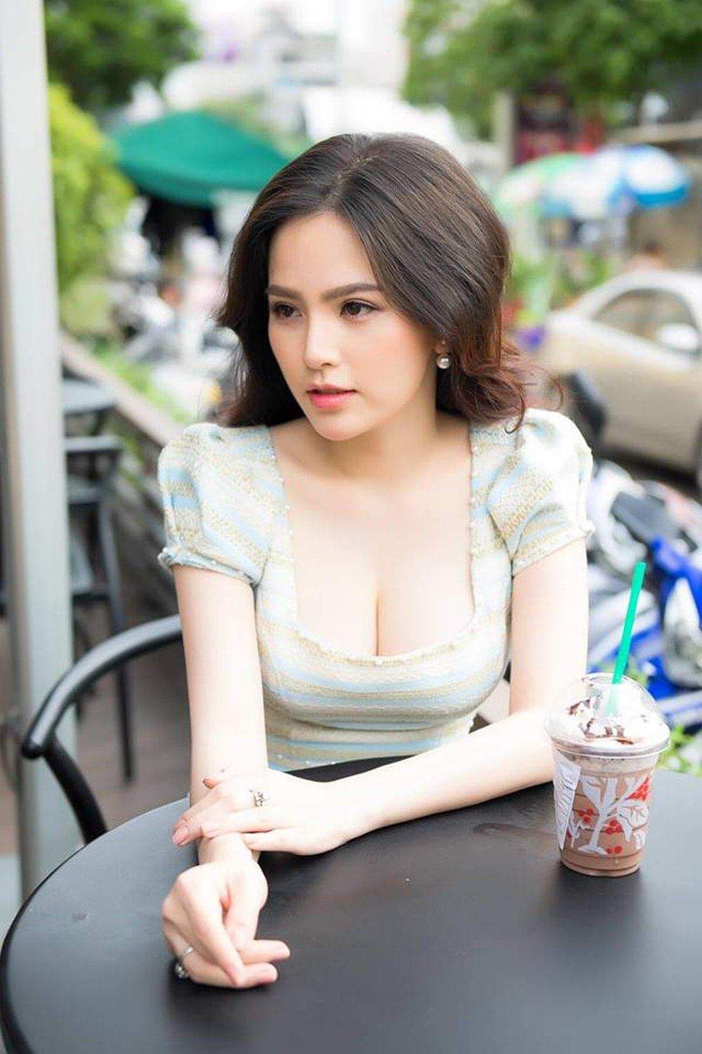 clip sex Phi Huyền Trang giờ ra sao?