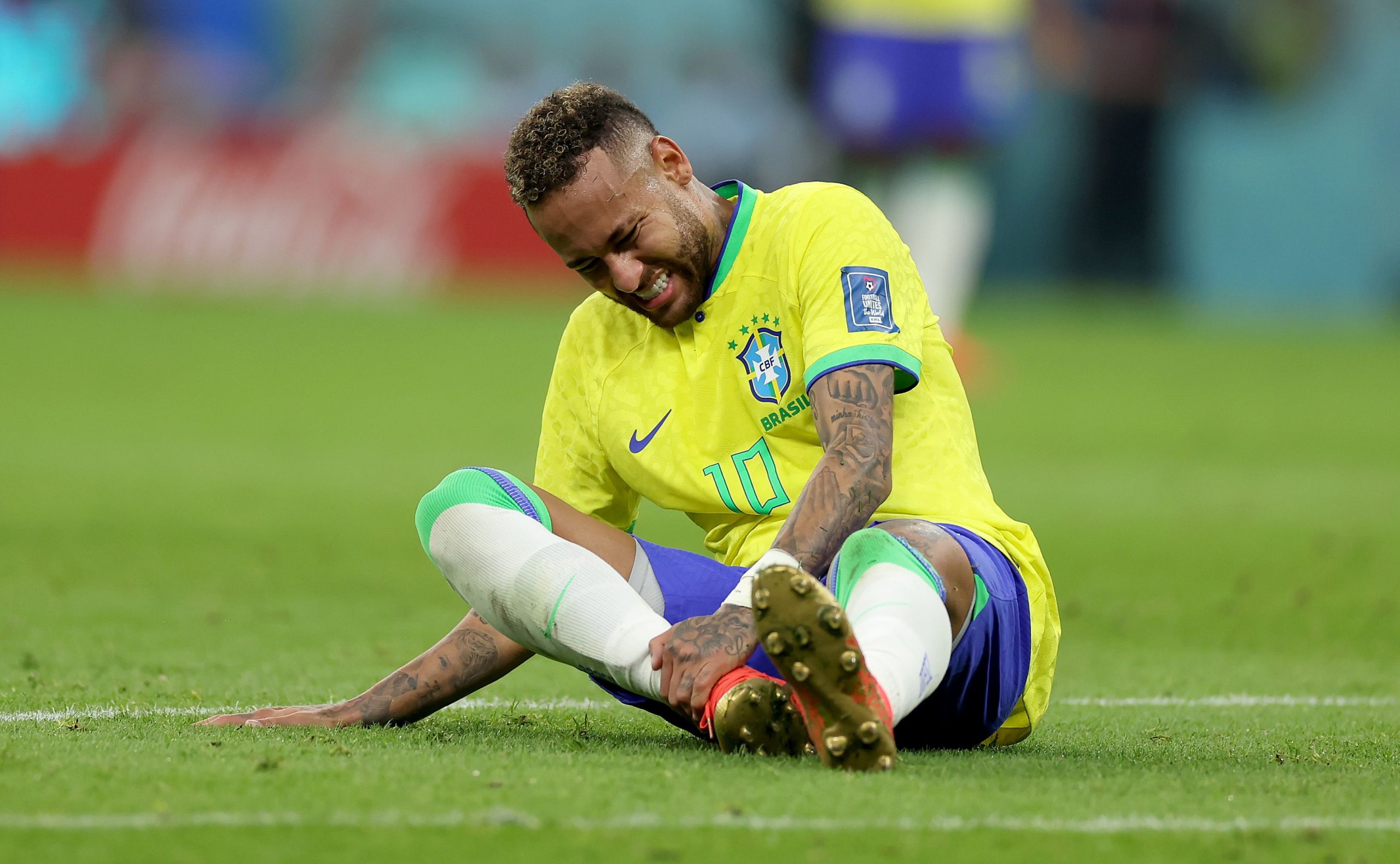 Neymar có bao nhiêu quả bóng vàng trong sự nghiệp sân cỏ? - Vé Bóng Đá Online