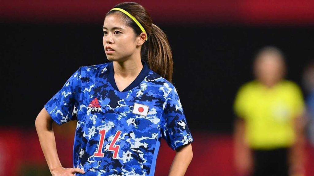 Tiểu sử Yui Hasegawa - Footbalium