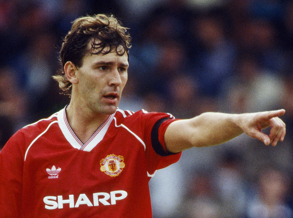 Bryan Robson trở thành Captain Marvel tại Manchester United như thế nào