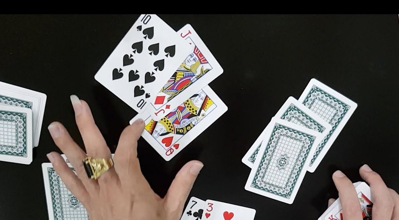 Những Cách Đọc Bài Đối Thủ Trong Poker Hiệu Quả Từ Chuyên Gia