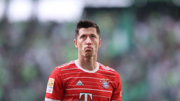 Bayern Munich 'nổi điên' với tuyên bố của Robert Lewandowski | Vietnam+ (VietnamPlus)