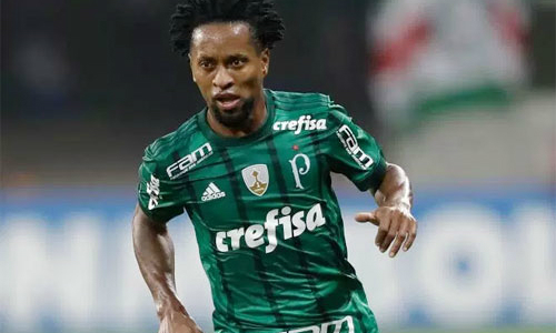 Cựu ngôi sao bóng đá Ze Roberto giải nghệ ở tuổi 43 - Star