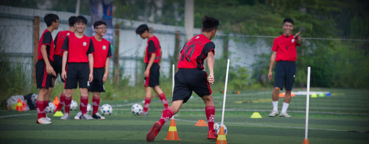 Tổng Hợp 11 Kỹ Thuật Bóng Đá Dẫn Bóng Qua Người Đẹp Mắt Dễ Tập | YouSport