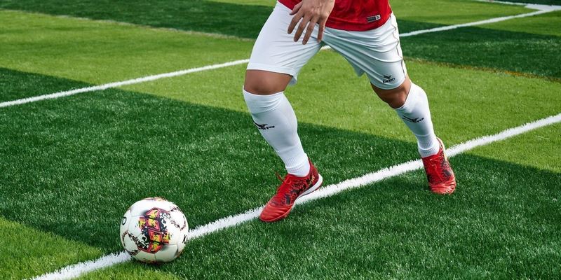 Kỹ thuật chuyền bóng một chạm là gì? Khám phá vai trò và lợi ích của nó