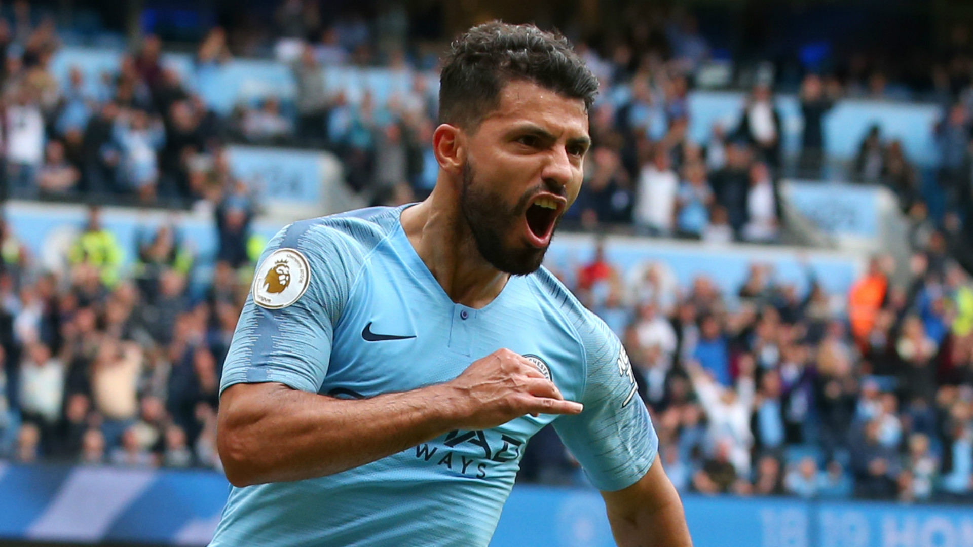 Aguero ở lại, Man City được nhiều hơn chỉ một "thanh gươm báu"
