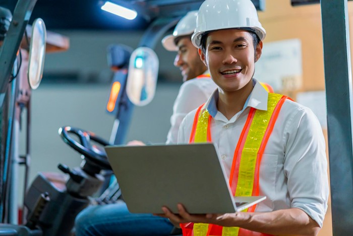 Nhân viên ISO là gì? Công việc và mức lương của nhân viên ISO