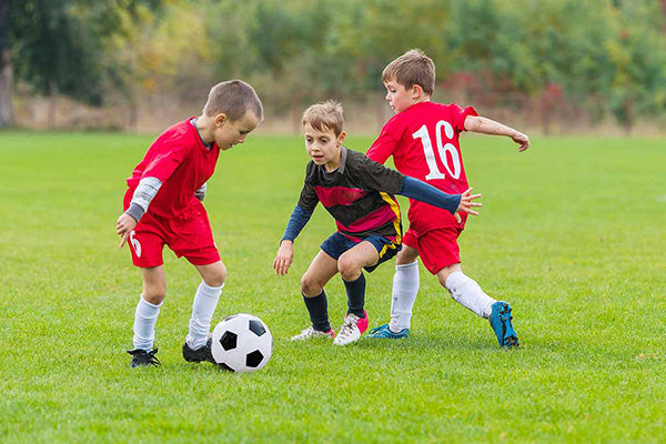 Đá bóng có giúp tăng chiều cao không? – NuBest Tall