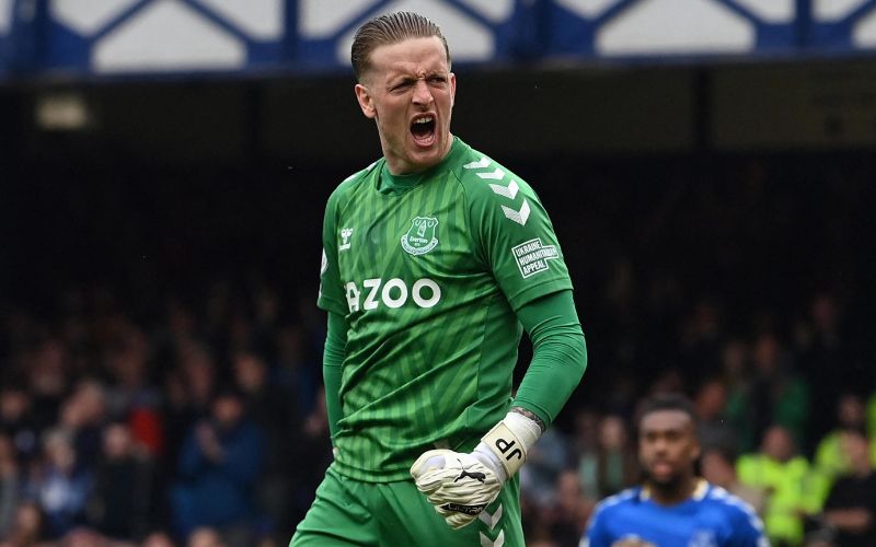 Jordan Pickford trong màu áo tuyển Anh