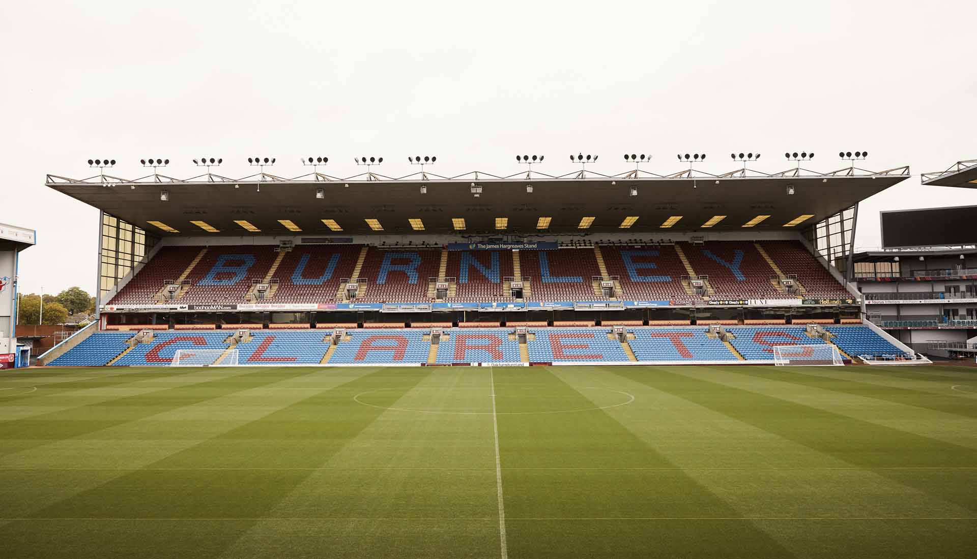 Turf Moor thời kỳ hiện đại hóa