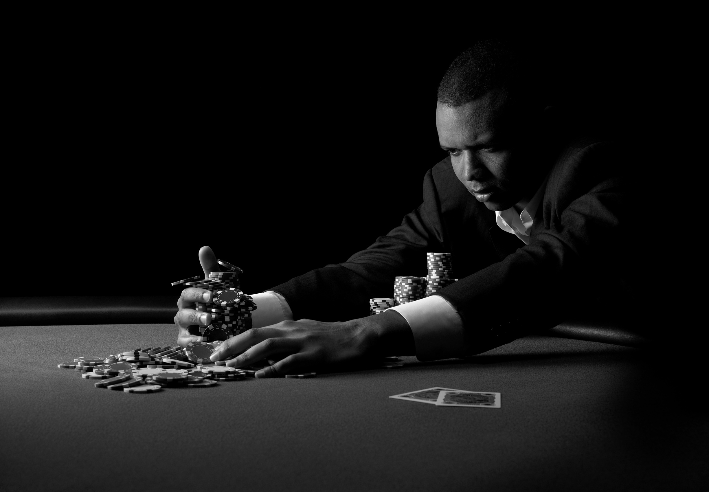 Các biện pháp kiểm soát cảm xúc khi chơi Poker