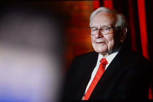 Warren Buffett's Cheap Debt Bet On These Japanese Stocks Is Minting ...
